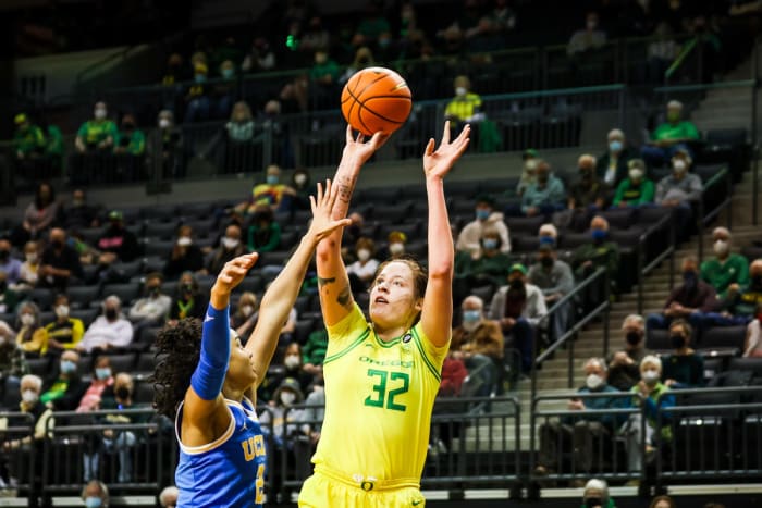 Sedona Prince shoots a jumper over a UCLA defender.